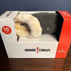 Minnetonka suede clog slipper